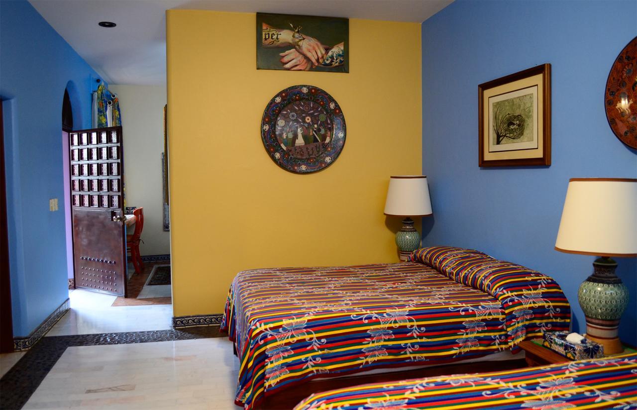 Casa De Las Flores Bed & Breakfast Tlaquepaque Exterior photo